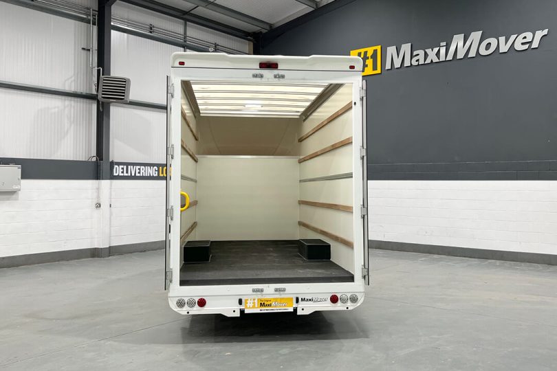 Mercedes SprintMax GT 4.1M X 2.5M X 2.1M (19 Reg)