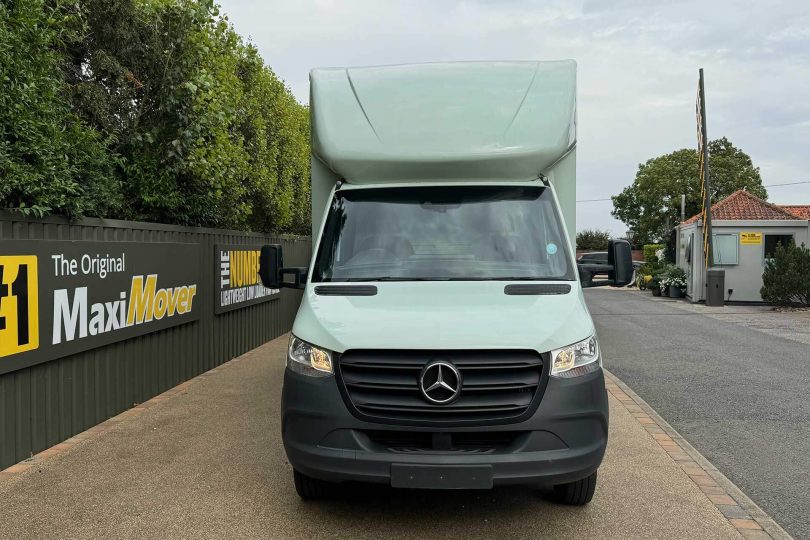 Mercedes HGV 5.0M x 2.5M x 2.3M Car Transporter Van with Loading Ramp