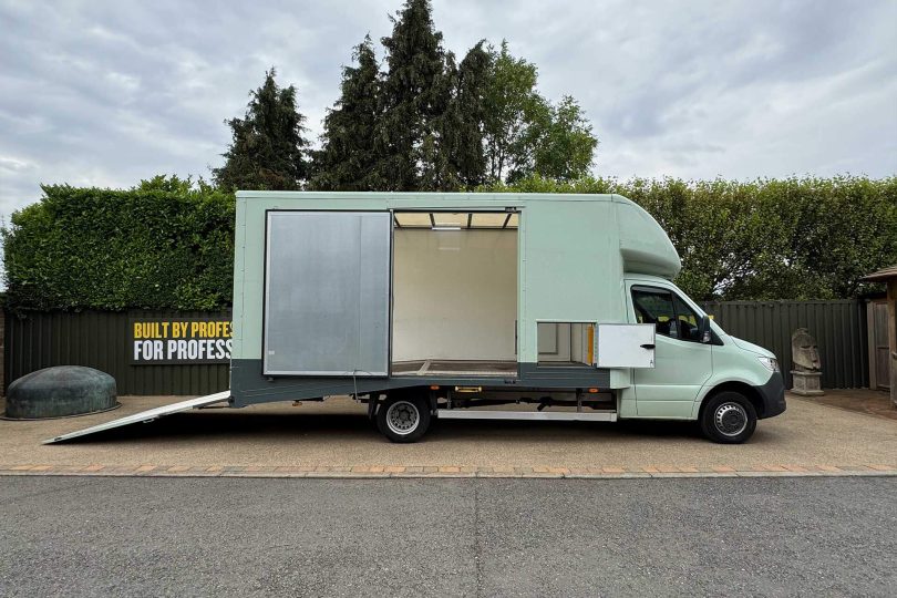 Mercedes HGV 5.0M x 2.5M x 2.3M Car Transporter Van with Loading Ramp